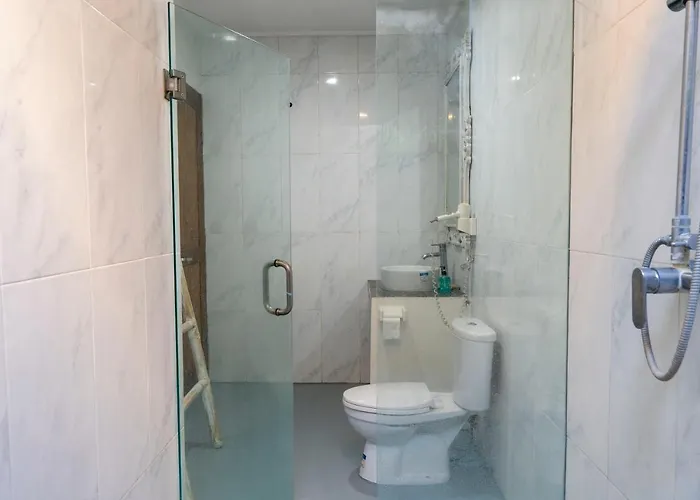 Massive 3 Bedroom In Heart Of